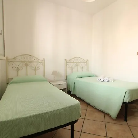 Mare Azzurro Aparthotel 3*