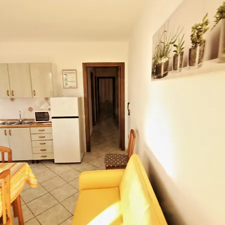 Mare Azzurro Aparthotel *
